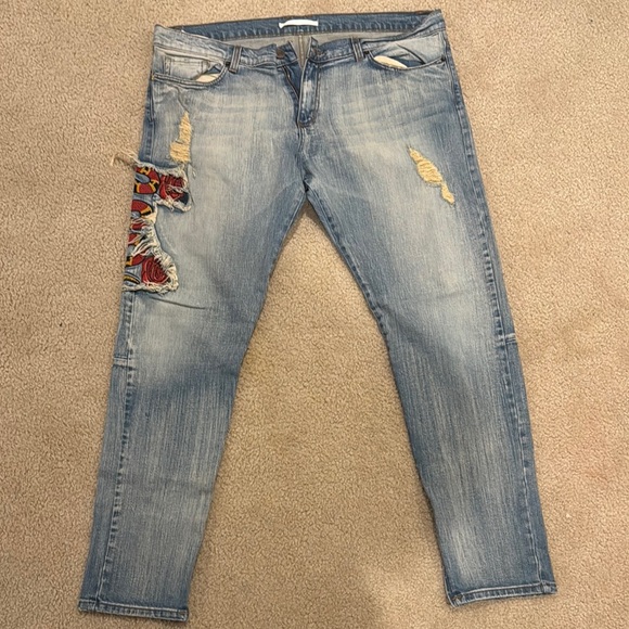 Distressed Light Blue Jeans with Embroidered Patch - Picture 1 of 4